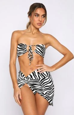 White Fox Boutique AU Swimwear Beach To The Bar Skirt Zebra Jacquard 15 White Fox Boutique AU Swimwear Beach To The Bar Skirt Zebra Jacquard