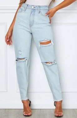 Whitefox Boutique Love Stoned Boyfriend Jeans Light Blue Clothing