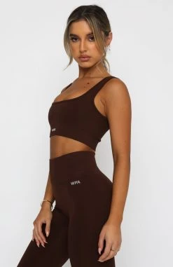 White Fox Boutique AU Seamless Ribbed Sports Bra Chocolate