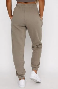 White Fox Boutique AU Big League Sweatpants Mocha