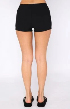 White Fox Boutique AU Clothing So Sweet Shorts Black