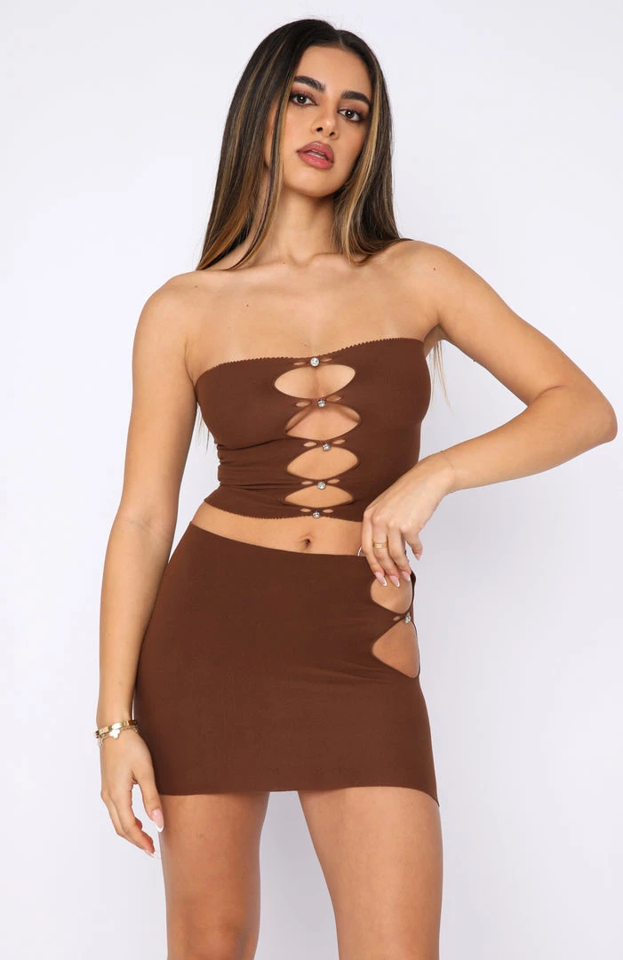 White Fox Boutique AU Triggered Crop Chocolate Clothing 4 White Fox Boutique AU Triggered Crop Chocolate Clothing