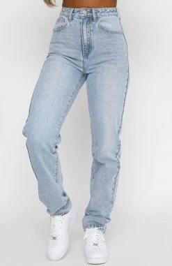 White Fox Boutique AU Who's That Girl Straight Leg Denim Jeans Washed Blue