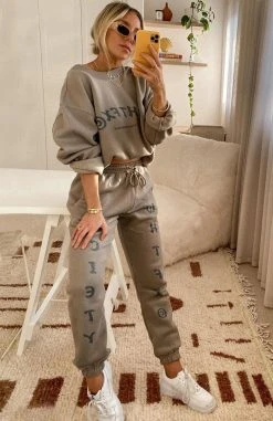 White Fox Boutique AU Big League Sweatpants Mocha