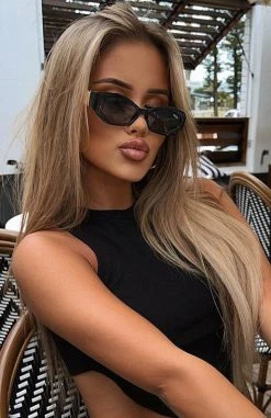 White Fox Boutique AU Restocked Kensington Sunglasses Black 12 White Fox Boutique AU Restocked Kensington Sunglasses Black