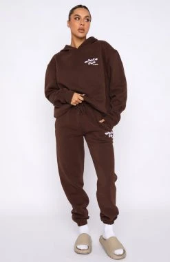 White Fox Boutique AU Clothing 4th Edition Sweatpants Cocoa 11 White Fox Boutique AU Clothing 4th Edition Sweatpants Cocoa