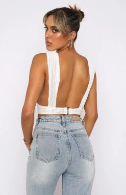 White Fox Boutique AU Undercover Model Crop White Clothing 11 White Fox Boutique AU Undercover Model Crop White Clothing