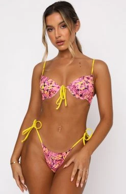 White Fox Boutique AU Cabo Bottoms Hawaiian Print Swimwear