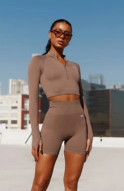 White Fox Boutique AU Seamless Long Sleeve Sports Crop Cocoa Restocked