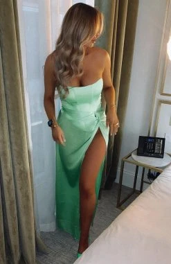 White Fox Boutique AU Bottoms Perfect Vibe Maxi Skirt Green