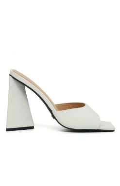 White Fox Boutique AU Restocked Sweet Talker Mules White 9 White Fox Boutique AU Restocked Sweet Talker Mules White