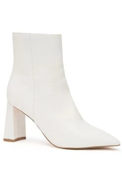 White Fox Boutique AU Ashlyn Boots White PU WINTER ESSENTIALS