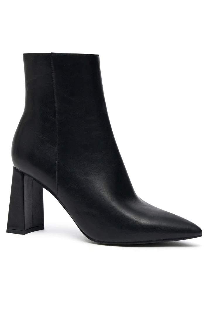 White Fox Boutique AU Ashlyn Boots Black PU 4 White Fox Boutique AU Ashlyn Boots Black PU