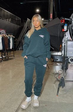 White Fox Boutique AU Clothing 4th Edition Sweatpants Clover