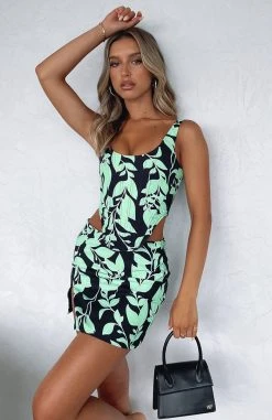 White Fox Boutique AU Clothing Love Charm Mini Skirt Green Leaf Print