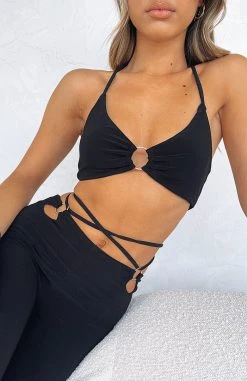 White Fox Boutique AU Stand Alone Crop Black