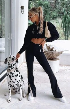 White Fox Boutique AU Collaborations Undercard Cropped Sweater Black 14 White Fox Boutique AU Collaborations Undercard Cropped Sweater Black