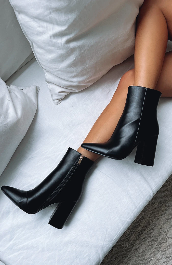 White Fox Boutique AU WINTER ESSENTIALS Tio Boots Black PU 3 White Fox Boutique AU WINTER ESSENTIALS Tio Boots Black PU