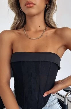 White Fox Boutique AU Breaking Records Necklace Gold